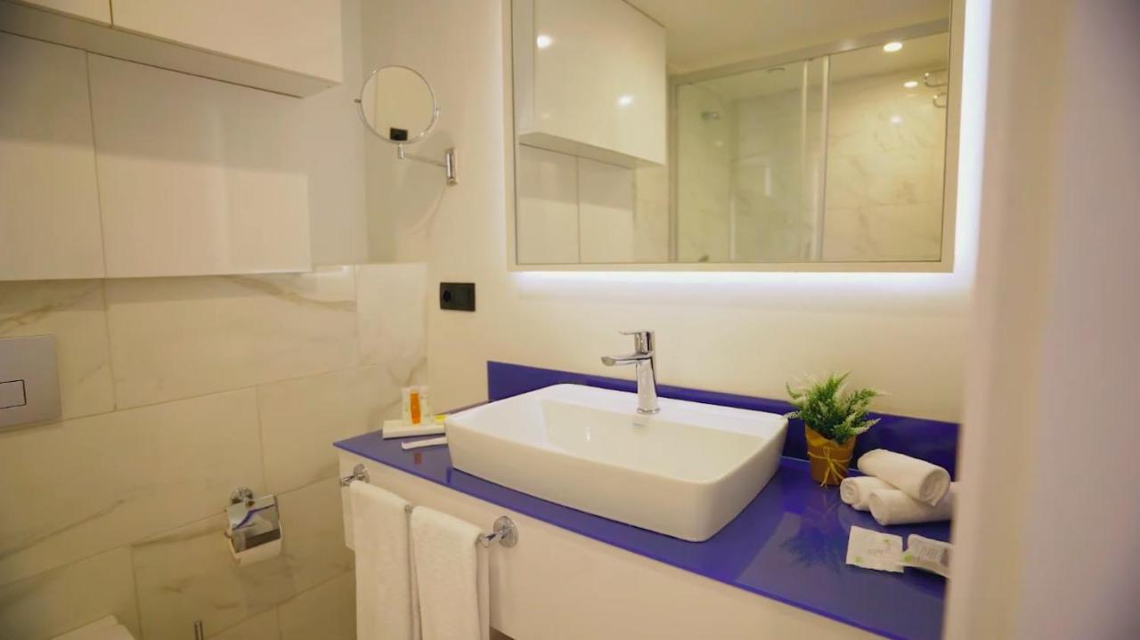 Aparthotel For Batumi Orbi City Luaran gambar