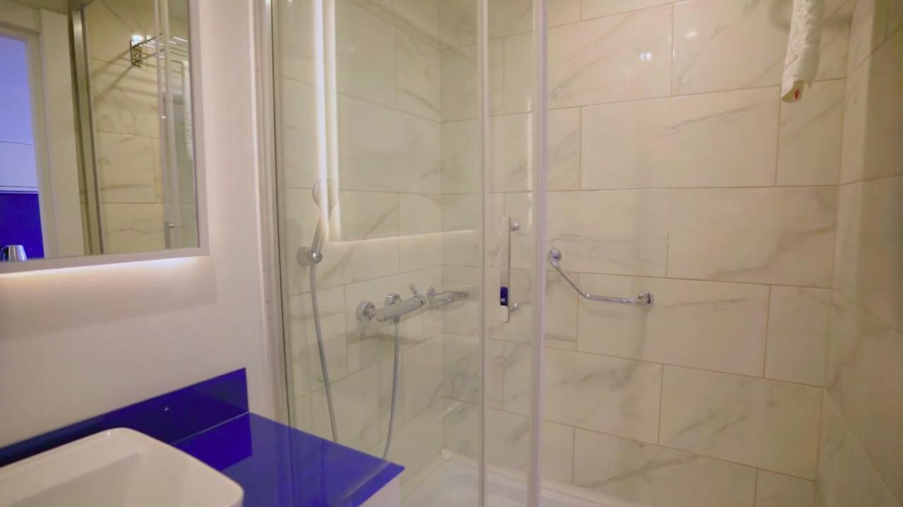 Aparthotel For Batumi Orbi City Luaran gambar